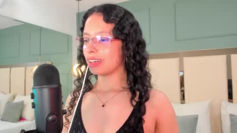 Selene Rousse  online show from September 25, 2025, 3:10 am