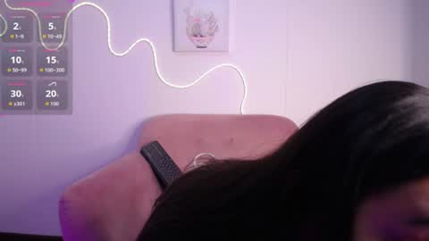 selene_swee online show from June 12, 2026, 8:41 pm