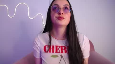 selene_swee online show from June 16, 2026, 9:17 pm