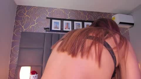 Snapshot of selene_tylor_ chatting on December 20, 2024, 7:01 am Selene online show from December 20, 2024, 7:01 am