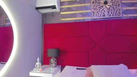 Snapshot of selene_tylor_ chatting on February 7, 2025, 1:47 am Selene online show from February 7, 2025, 1:47 am