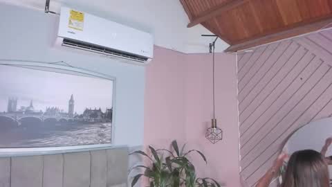 Snapshot of selene_tylor_ chatting on September 18, 2025, 4:14 am Selene online show from September 18, 2025, 4:14 am