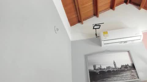 Snapshot of selene_tylor_ chatting on October 5, 2025, 4:00 am Selene online show from October 5, 2025, 4:00 am