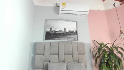 Snapshot of selene_tylor_ chatting on October 19, 2025, 7:47 pm Selene online show from October 19, 2025, 7:47 pm