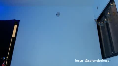 Snapshot of selenebelrose chatting on September 23, 2025, 11:46 am Selena online show from September 23, 2025, 11:46 am