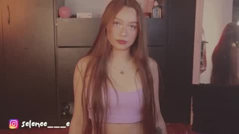 Snapshot of selenee___e chatting on January 16, 2025, 3:23 am selene online show from January 16, 2025, 3:23 am