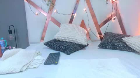 SELENE GIBSON online show from February 3, 2026, 7:52 pm