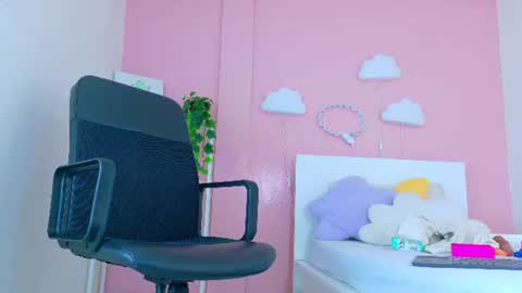 SELENE GIBSON online show from June 26, 2026, 7:51 pm