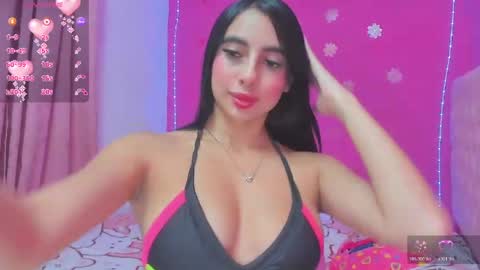 Snapshot of selenevosse_ chatting on May 4, 2026, 5:36 am Selenevosse online show from May 4, 2026, 5:36 am