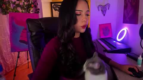 Luna online show from February 10, 2026, 3:54 am