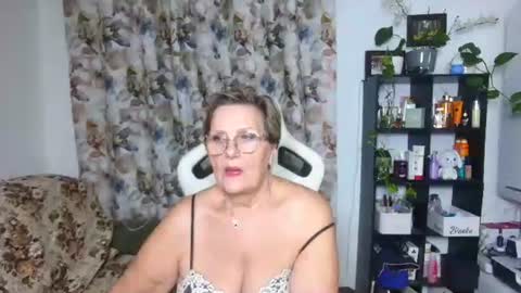 Selenna online show from December 17, 2024, 1:07 am