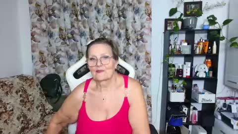 Selenna online show from December 19, 2024, 1:39 am