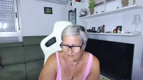 Selenna online show from June 17, 2026, 11:45 am
