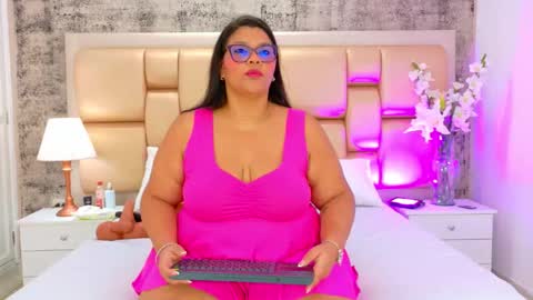 Selenna Cooper online show from November 27, 2025, 11:34 am