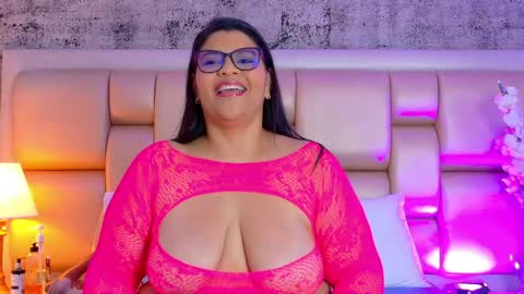 Selenna Cooper online show from April 25, 2026, 11:46 am