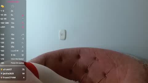 Selenne online show from June 20, 2026, 5:32 am