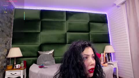 Snapshot of selensummer chatting on February 5, 2025, 7:39 am Selen online show from February 5, 2025, 7:39 am