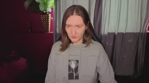 selestiasonata online show from June 17, 2026, 2:47 am
