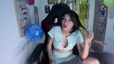 Snapshot of selina_kyl3 chatting on December 31, 2024, 1:57 am Selinna Kyle online show from December 31, 2024, 1:57 am