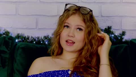 SelinSwarovski online show from January 15, 2025, 9:20 pm