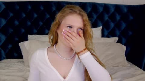SelinSwarovski online show from January 18, 2025, 3:09 am