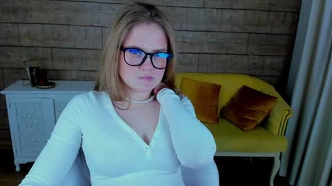 SelinSwarovski online show from January 21, 2025, 2:43 am