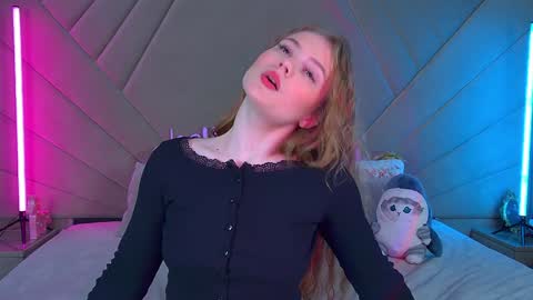 SelinSwarovski online show from January 26, 2025, 5:44 pm