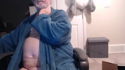 selkie2s online show from February 11, 2025, 11:43 am