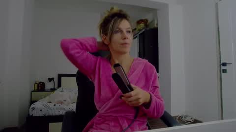 sellena_angel online show from December 4, 2025, 10:13 am