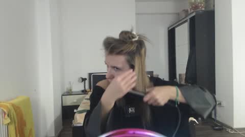 sellena_angels online show from January 16, 2025, 11:04 am