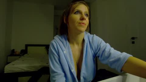 Snapshot of sellena_angels chatting on April 6, 2026, 6:31 pm sellena_angels online show from April 6, 2026, 6:31 pm