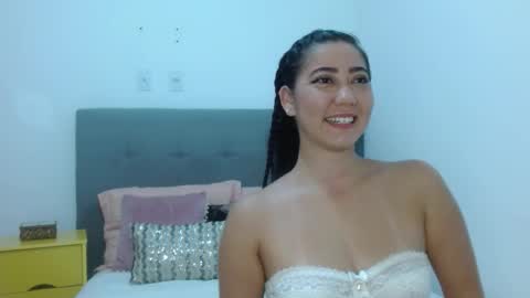 Sellena Stone online show from February 23, 2026, 4:10 am