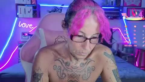 Selvaggia Del Caribe online show from August 3, 2026, 3:49 pm