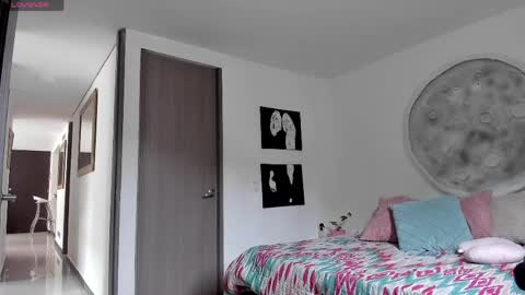 Selyn online show from May 10, 2026, 3:28 pm