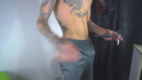 sem_alas online show from March 22, 2026, 9:51 pm