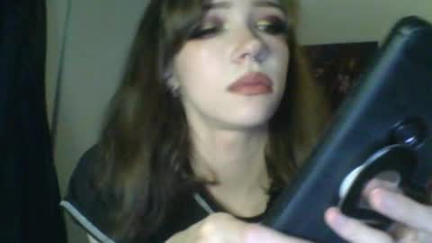 goddess esme  online show from March 8, 2025, 4:01 am