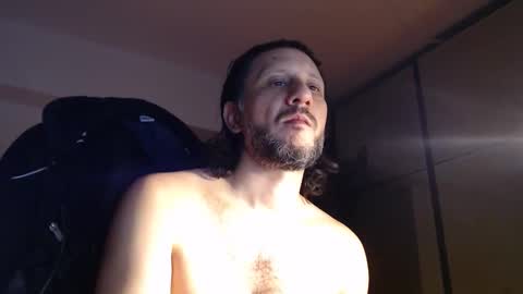 senorneby online show from March 11, 2026, 6:47 pm