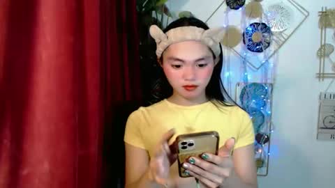 Snapshot of sensational_yeng chatting on January 6, 2026, 9:18 pm sensational_yeng online show from January 6, 2026, 9:18 pm