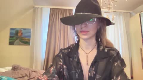 senseinner online show from September 30, 2025, 1:16 pm