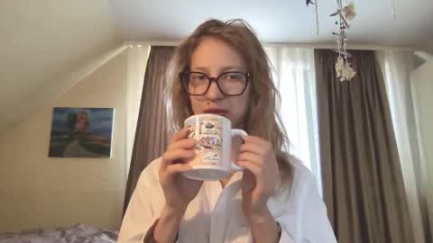 senseinner online show from October 8, 2025, 7:06 am