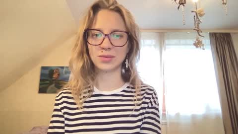 senseinner online show from October 29, 2025, 8:49 am