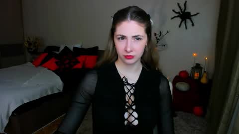 sensitiveheartt online show from October 30, 2025, 11:11 am