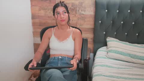 senssual_goddess online show from March 4, 2025, 10:16 pm