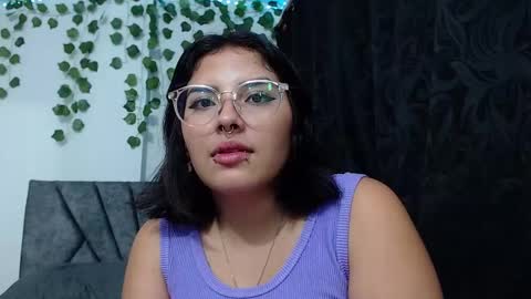 Camille and sophie online show from February 3, 2025, 2:36 am
