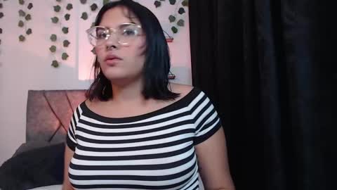 Camille and sophie online show from February 19, 2025, 2:12 am