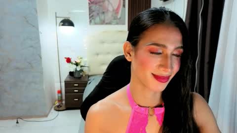 Snapshot of sensual_goergia chatting on October 5, 2025, 12:25 pm sensual_goergia online show from October 5, 2025, 12:25 pm