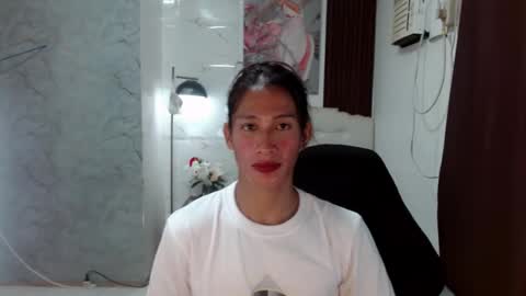 Snapshot of sensual_goergia chatting on November 4, 2025, 12:48 pm sensual_goergia online show from November 4, 2025, 12:48 pm