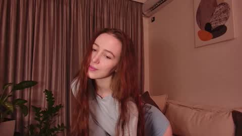 Lina or LiaLi online show from September 9, 2025, 2:55 am