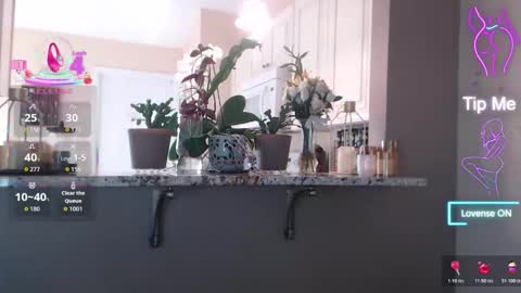 Snapshot of sensual_paradise_ chatting on March 6, 2026, 9:55 pm V online show from March 6, 2026, 9:55 pm