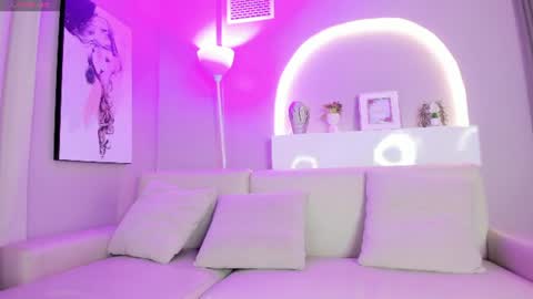sensual_shanel online show from June 30, 2026, 2:01 am